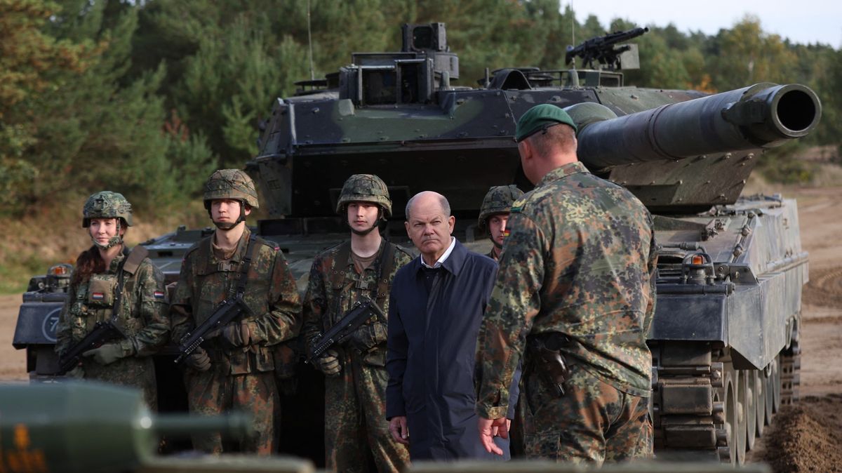 Tanky pro Ukrajinu. Německo přehodnocuje své místo ve světě